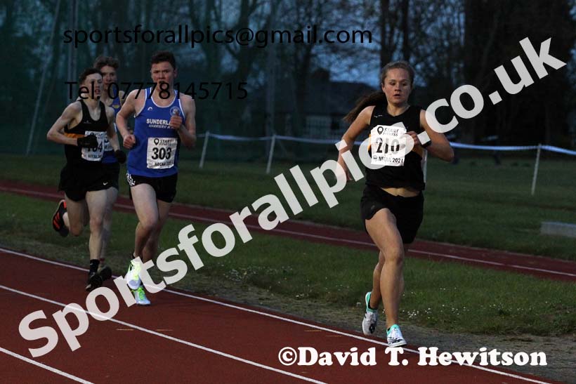 1500 metres, North East Grand Prix No. 1, Monkton on Wednesday, April 28th, 2021. Photo: David T. Hewitson/Sports for All Pics